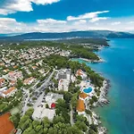 Gorgeous Home In Klimno *