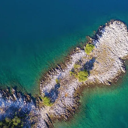 Cozy Home In Klimno With Wifi